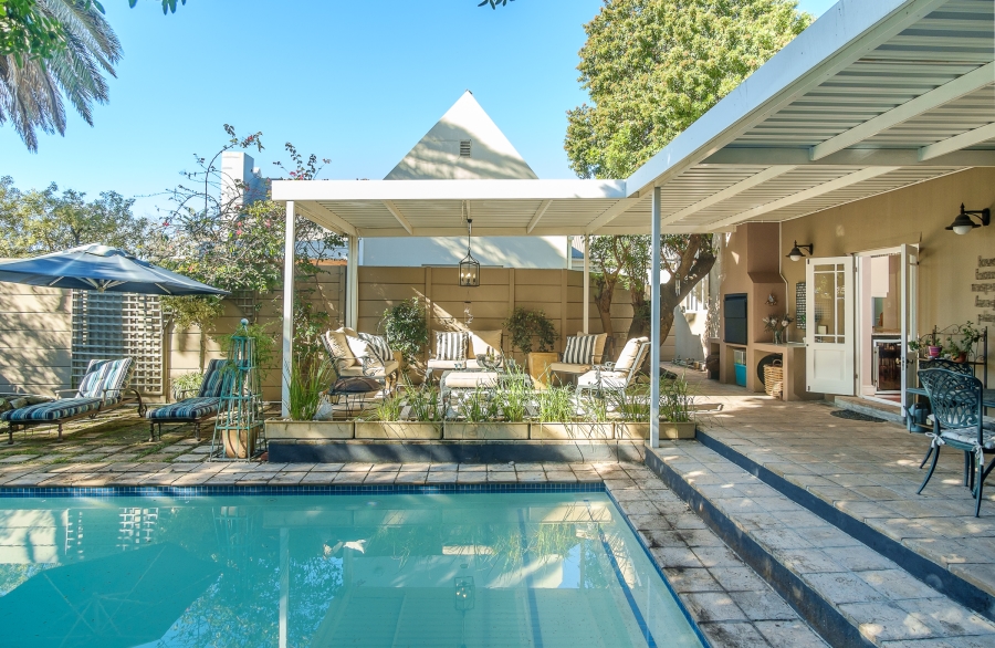 4 Bedroom Property for Sale in Claremont Western Cape